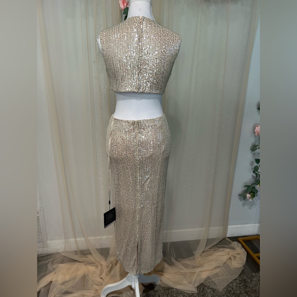 Mac Duggal Silver Sequin Front Twist cut out Sheath Dress style code 27022 - Picture 5 of 10